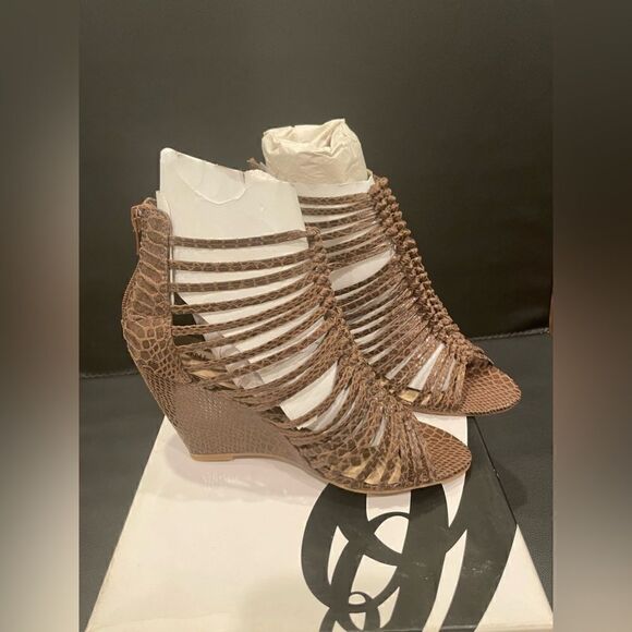 NINE WEST Snake Print Sandals - Picture 1 of 10